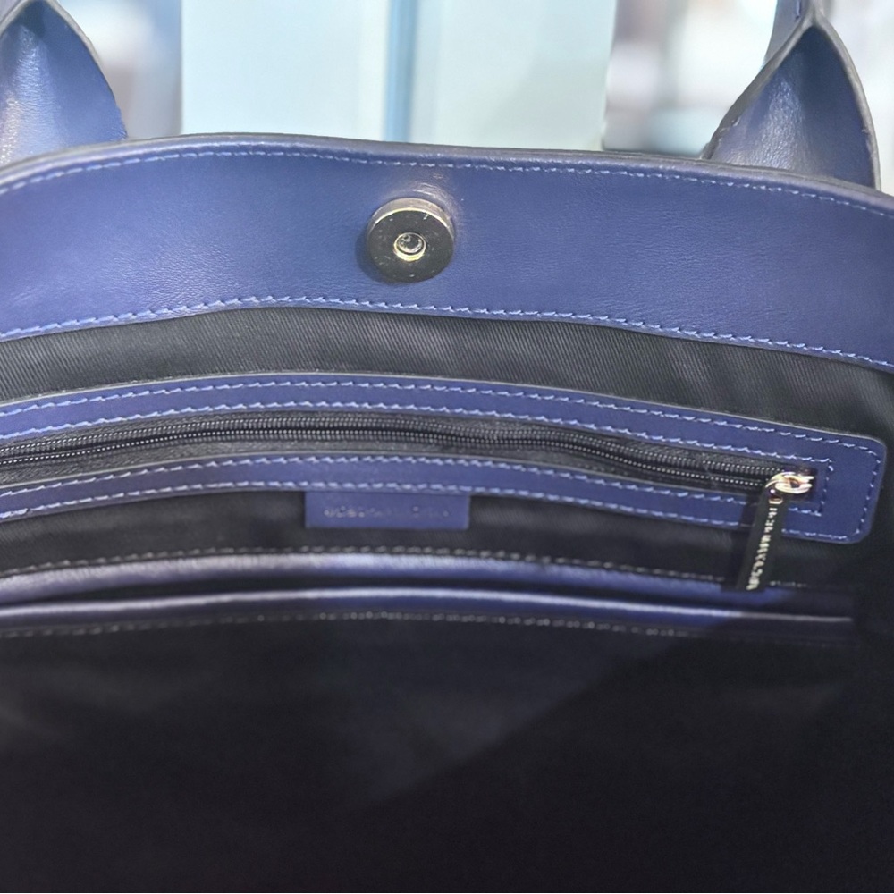 BCBGMAXAZRIA Cleo Tote Bag Purple Leather Structured Shoulder Bag - Picture 3 of 6